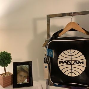 COME FLY WITH ME!  Brand new PAN AM Travel tote